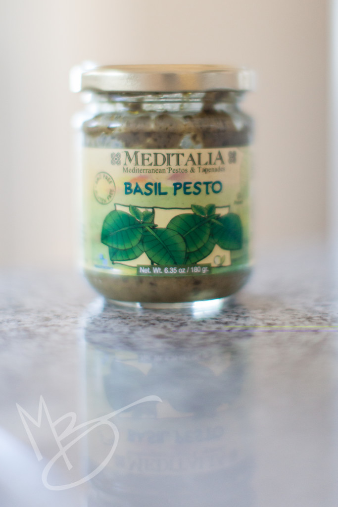 basil pesto (1 of 1)